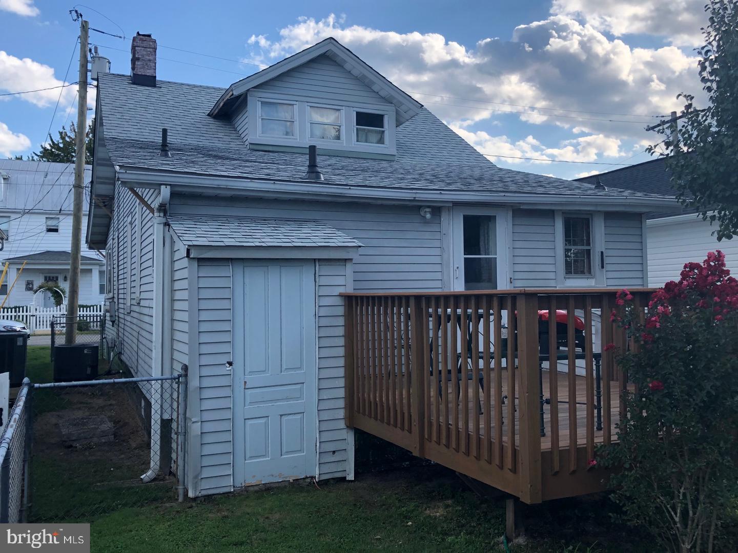 BAY CREST - Residential Lease