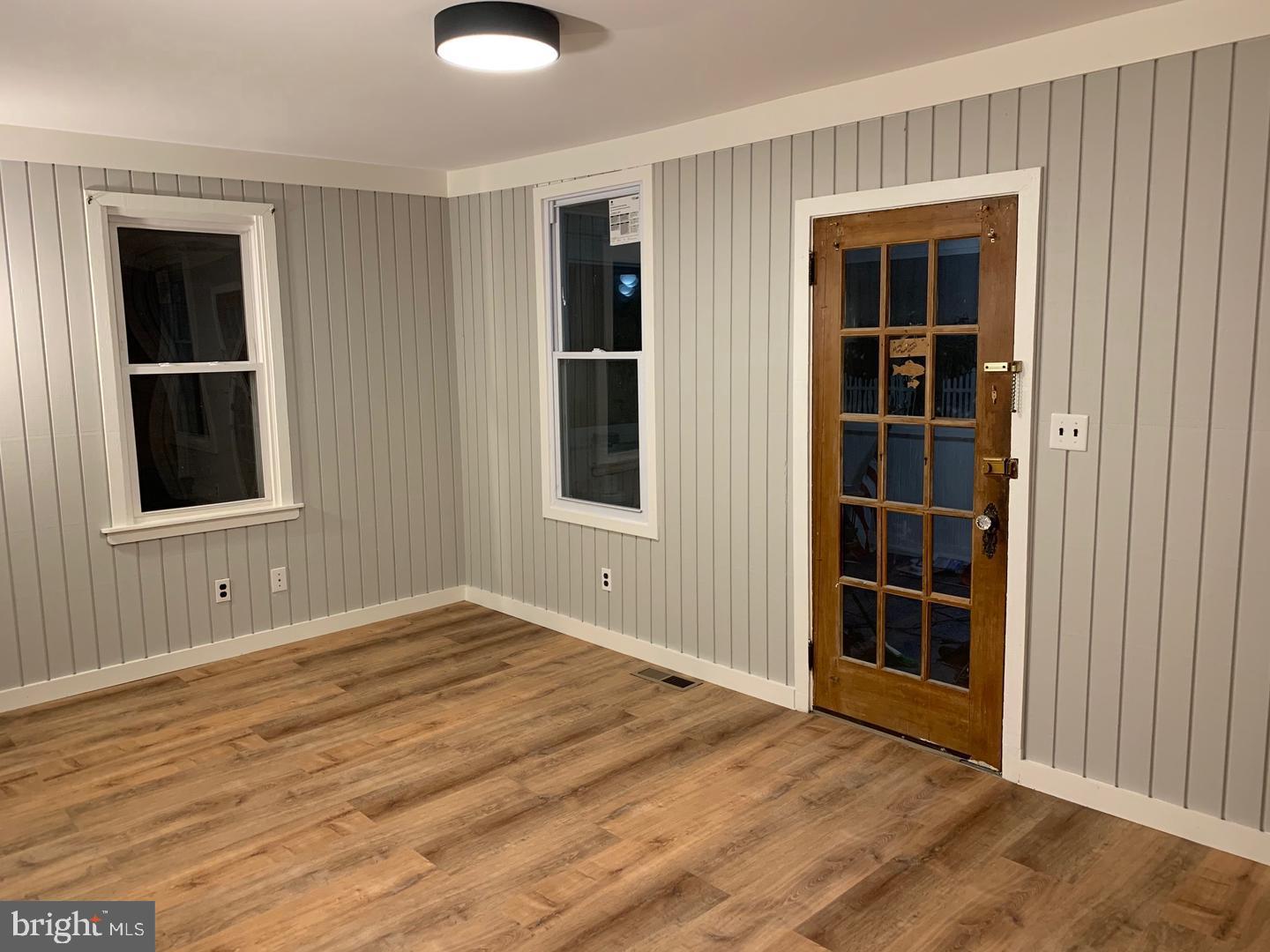 BAY CREST - Residential Lease