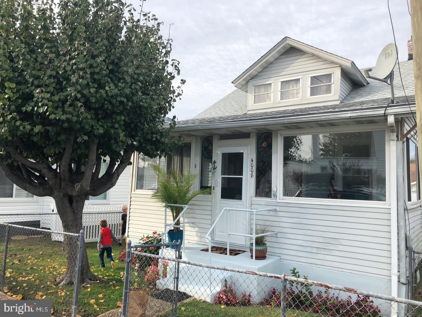 BAY CREST - Residential Lease