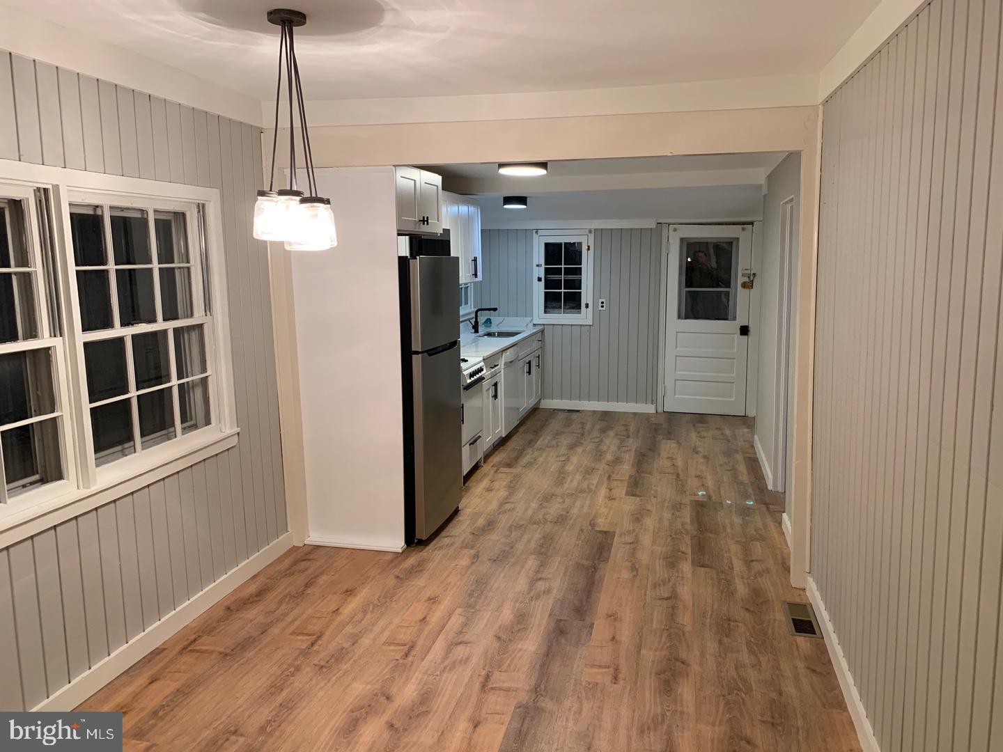 BAY CREST - Residential Lease