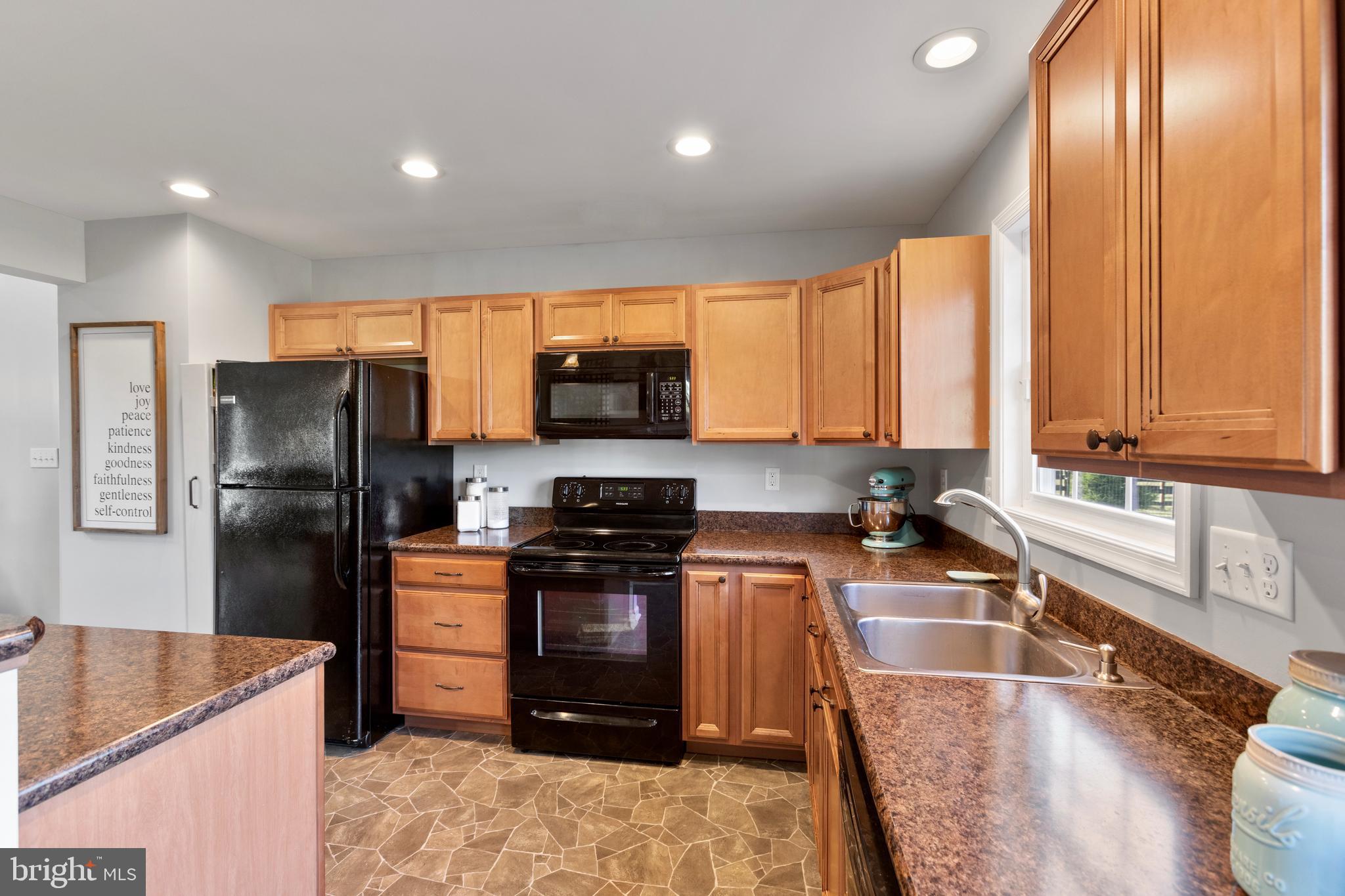 CHARLES TOWN - Residential