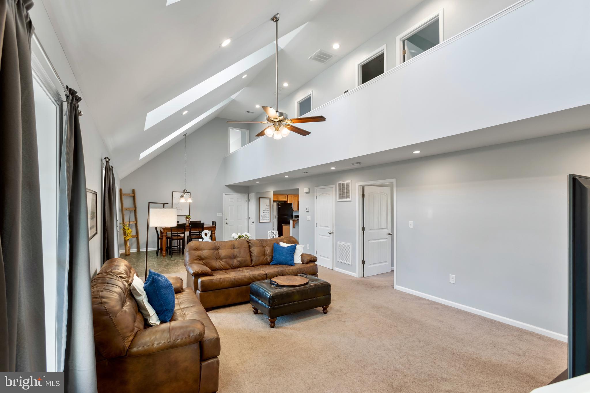 CHARLES TOWN - Residential