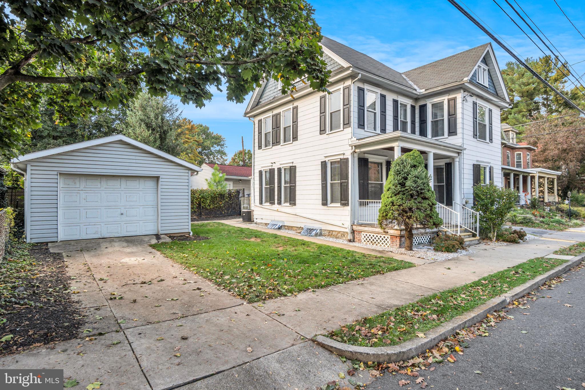 221 N SIXTH STREET
