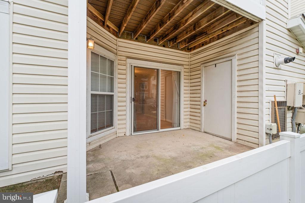 BRISTOL GREEN - Residential Lease