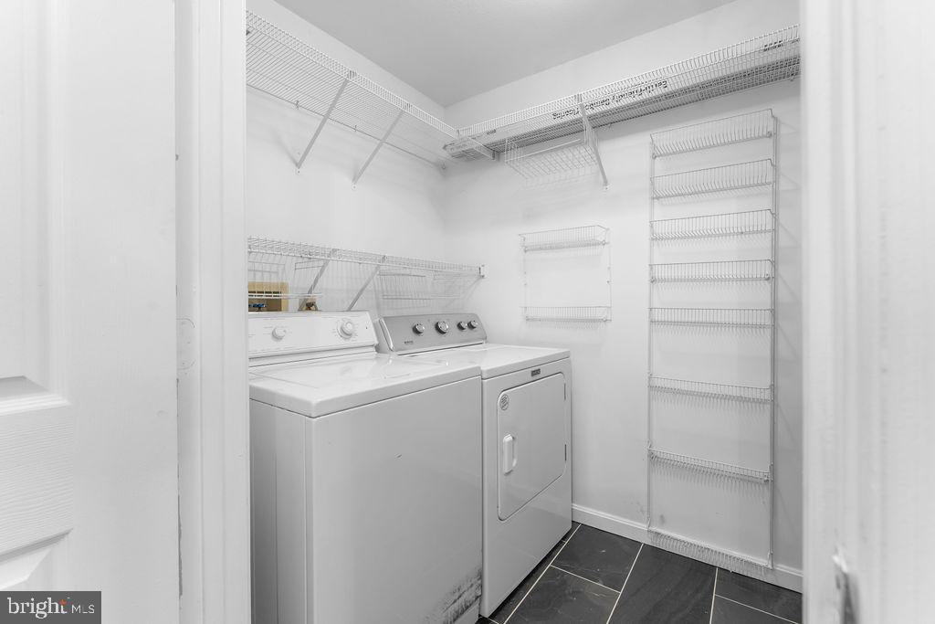 BRISTOL GREEN - Residential Lease