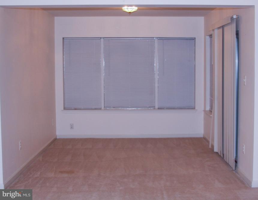 SOUTH RIDING - Residential Lease