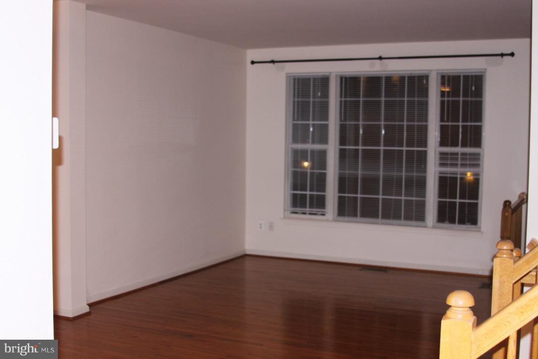 SOUTH RIDING - Residential Lease