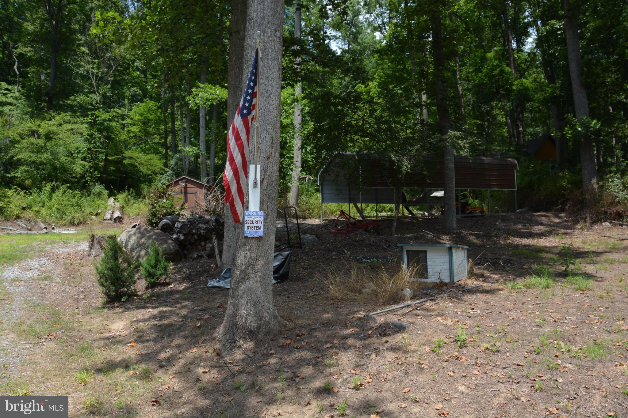 RITTERS HIDDEN VALLEY - Land