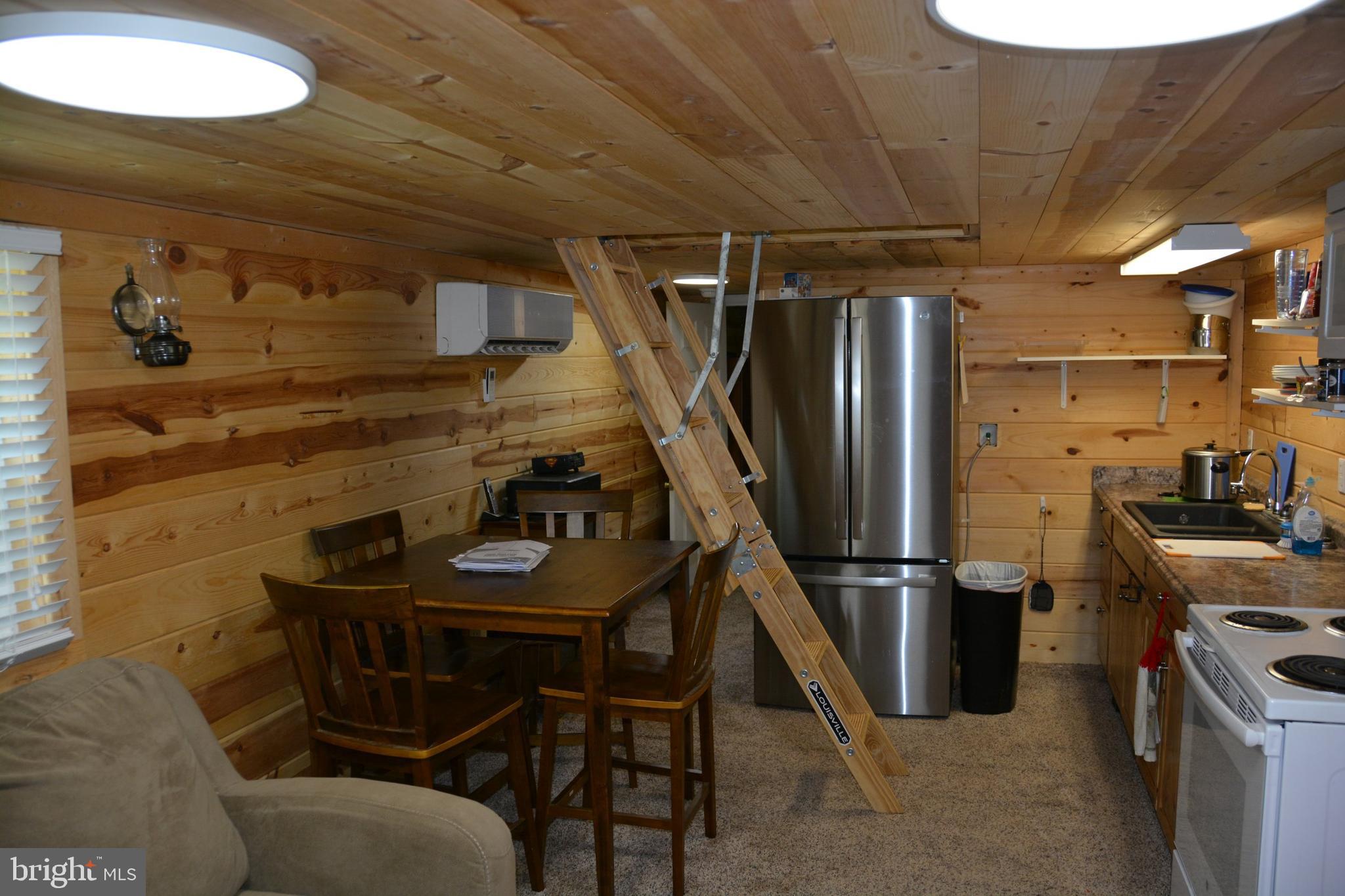 RITTERS HIDDEN VALLEY - Land