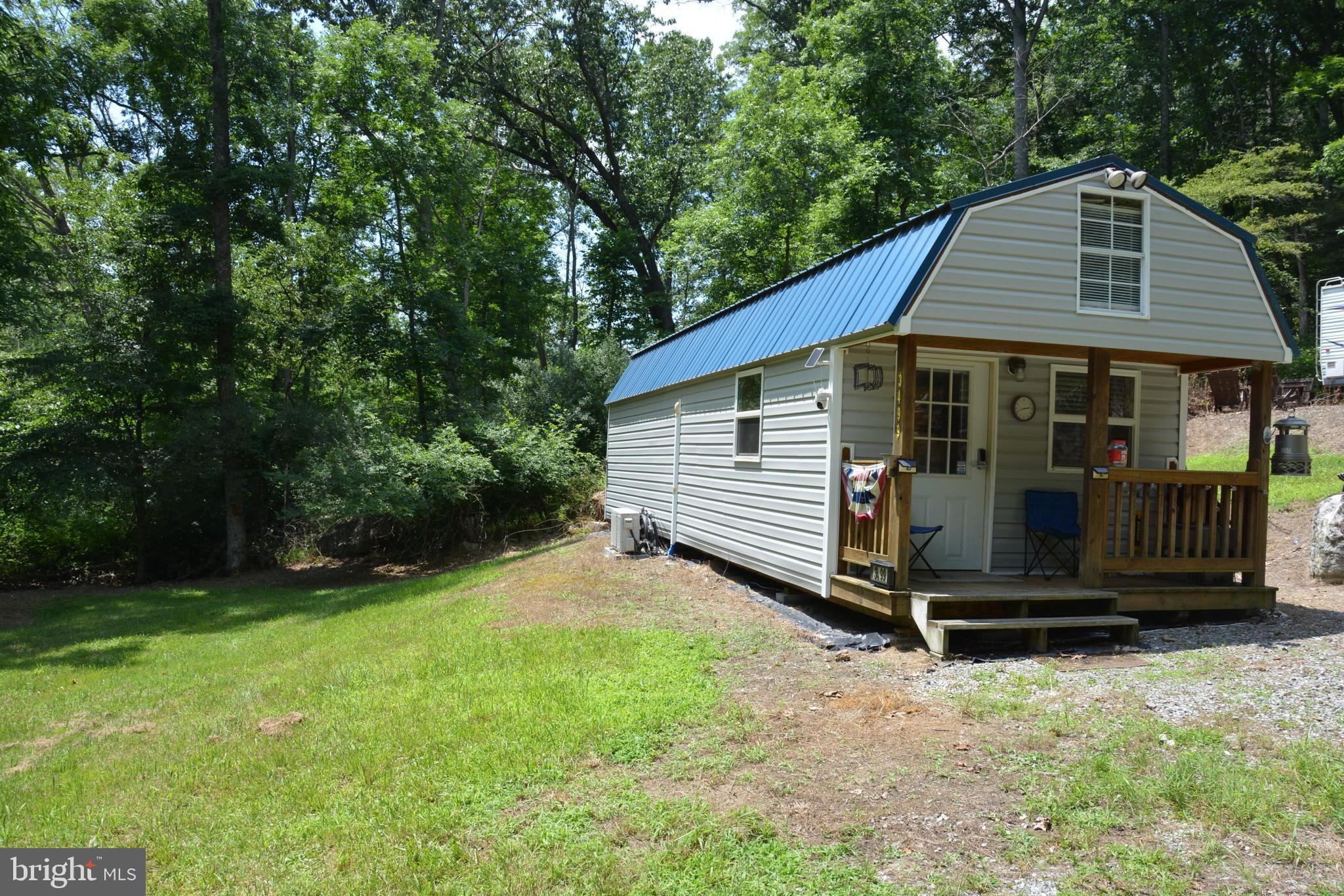 RITTERS HIDDEN VALLEY - Land