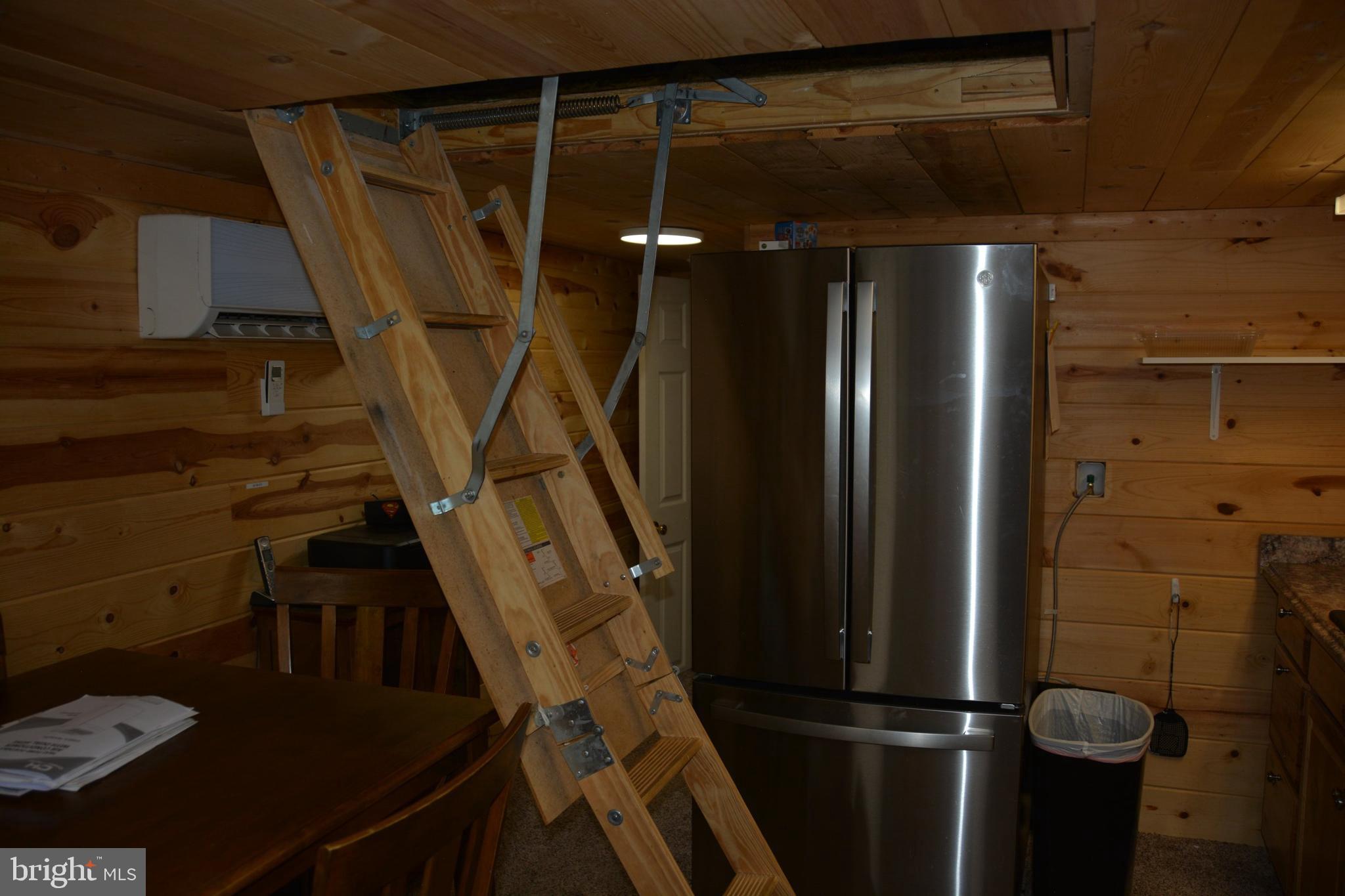 RITTERS HIDDEN VALLEY - Land