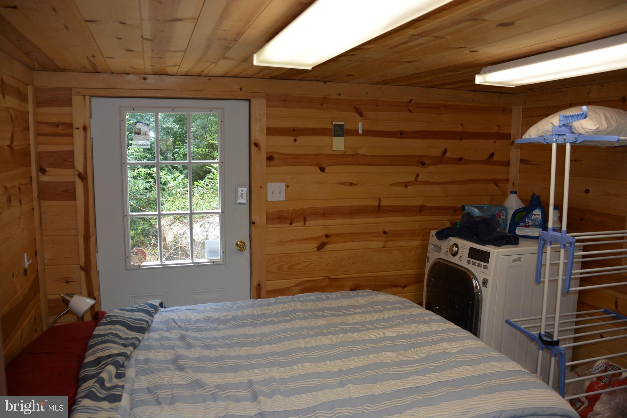 RITTERS HIDDEN VALLEY - Land