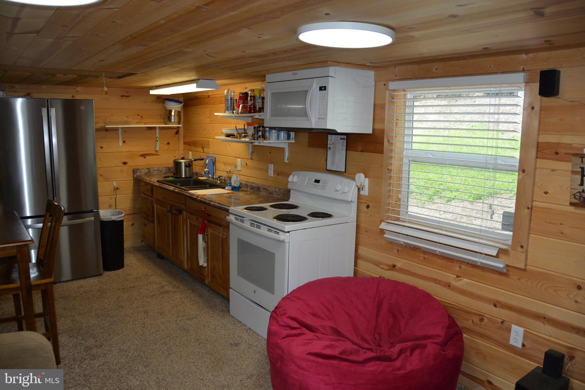 RITTERS HIDDEN VALLEY - Land