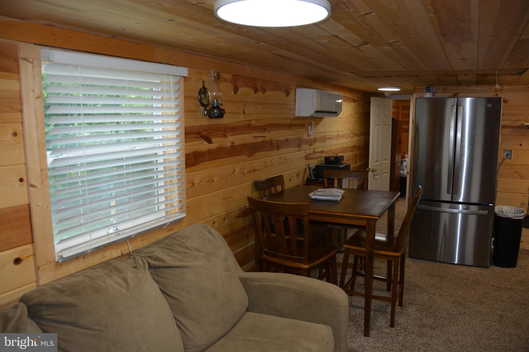 RITTERS HIDDEN VALLEY - Land