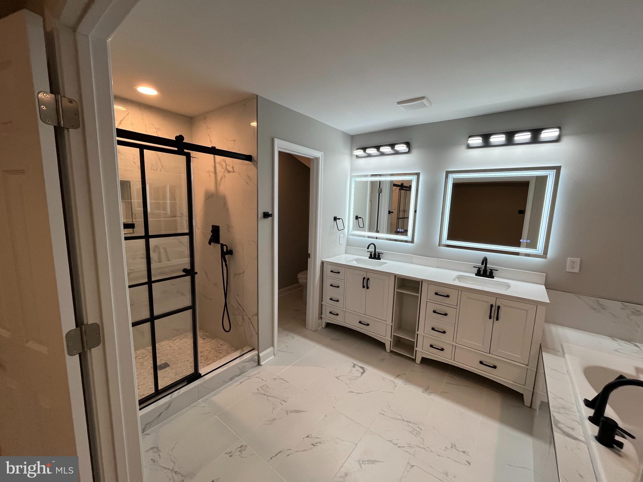 TANNERS RIDGE - Residential