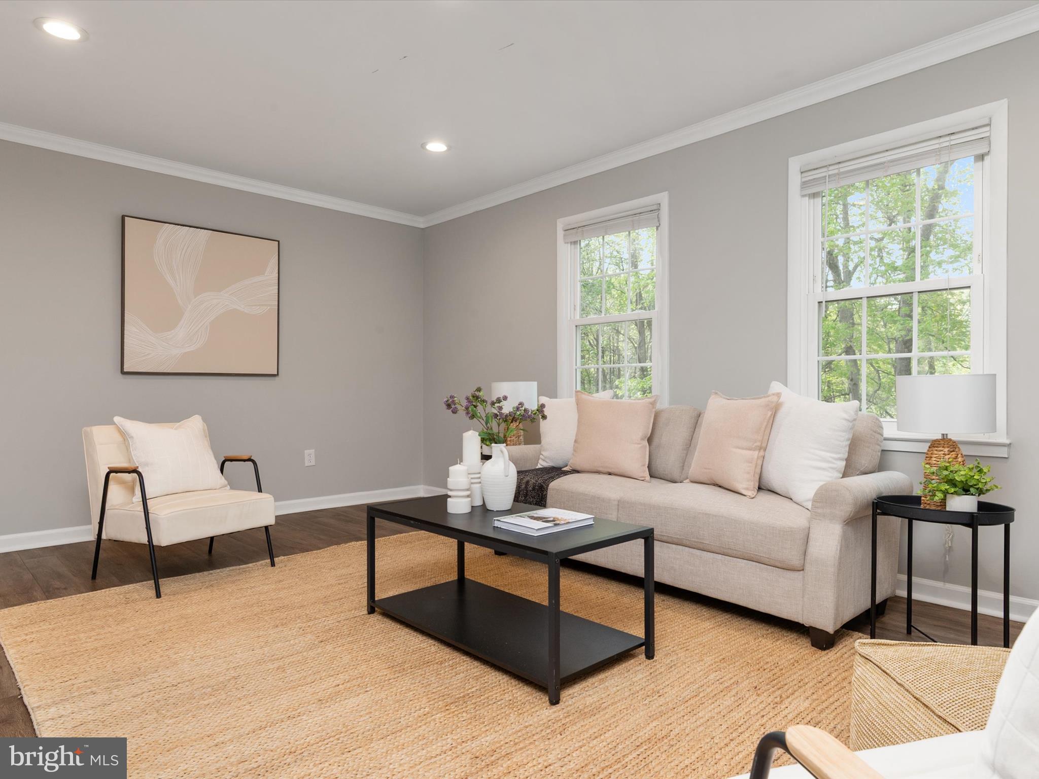 CROFTON SQUARE - Residential