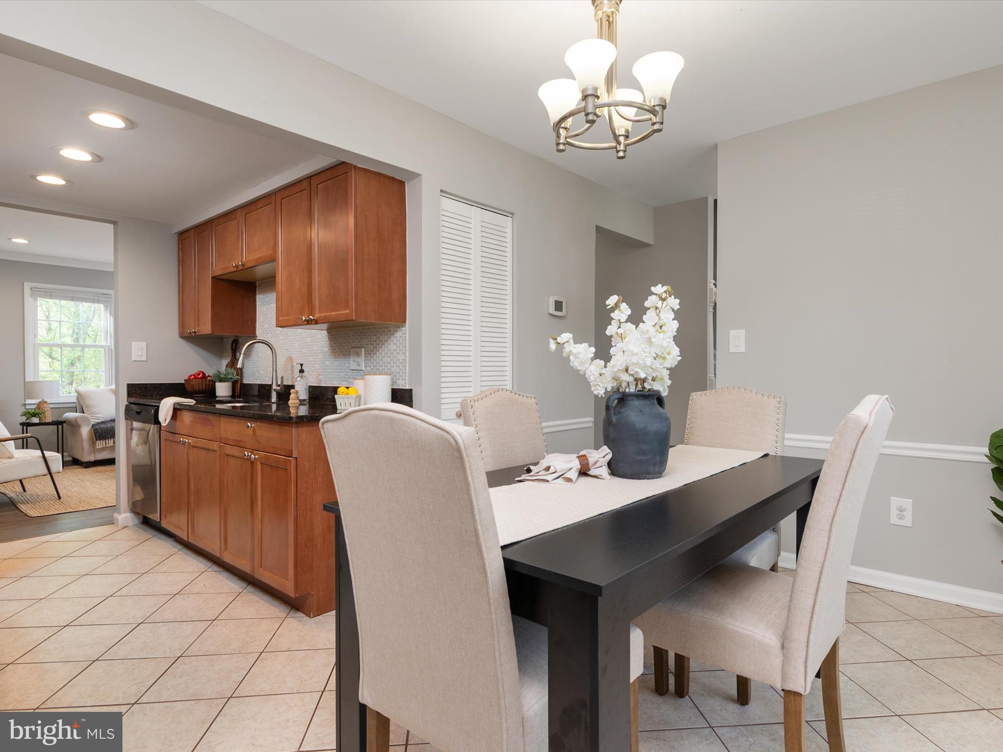 CROFTON SQUARE - Residential