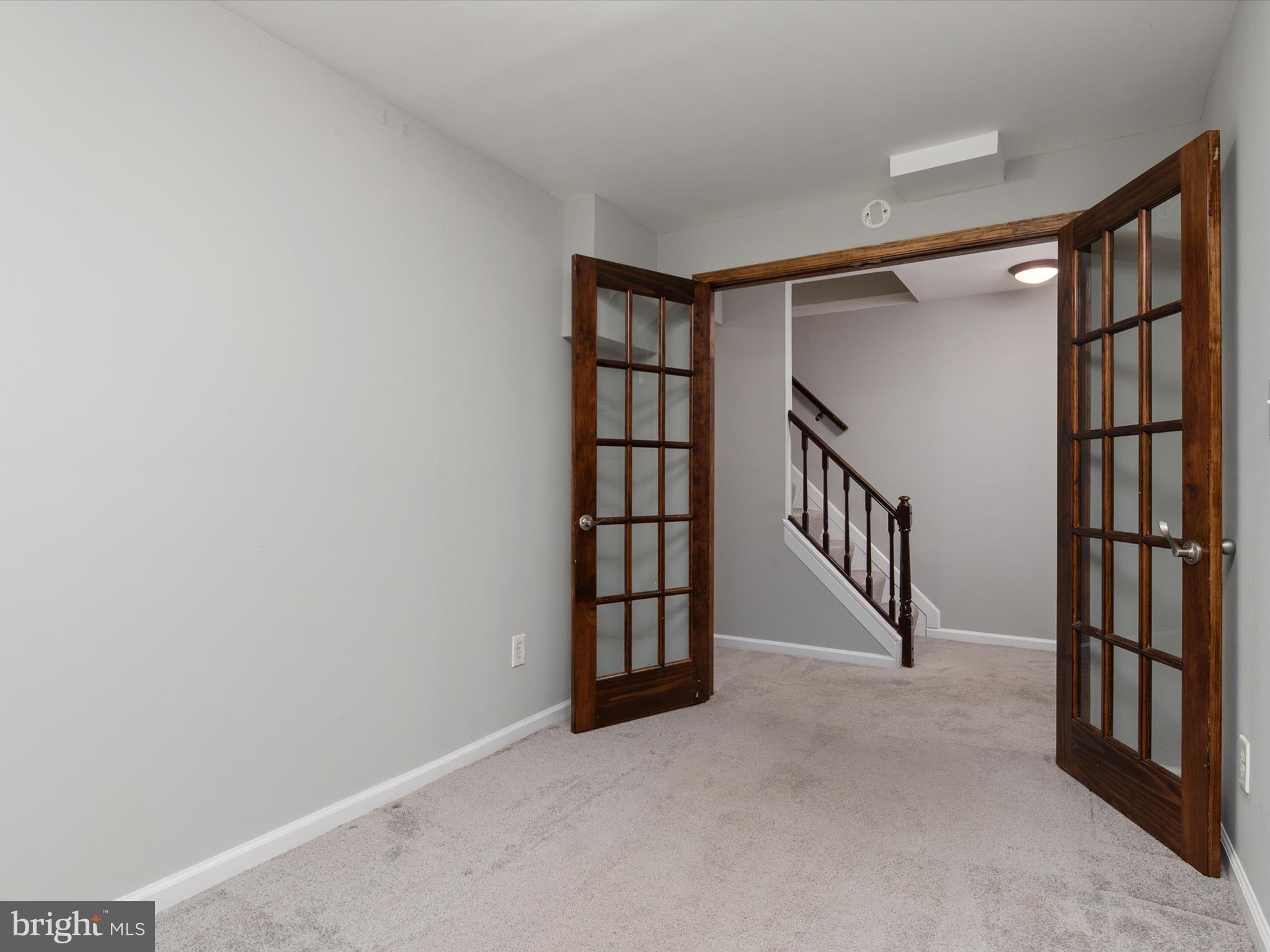 CROFTON SQUARE - Residential