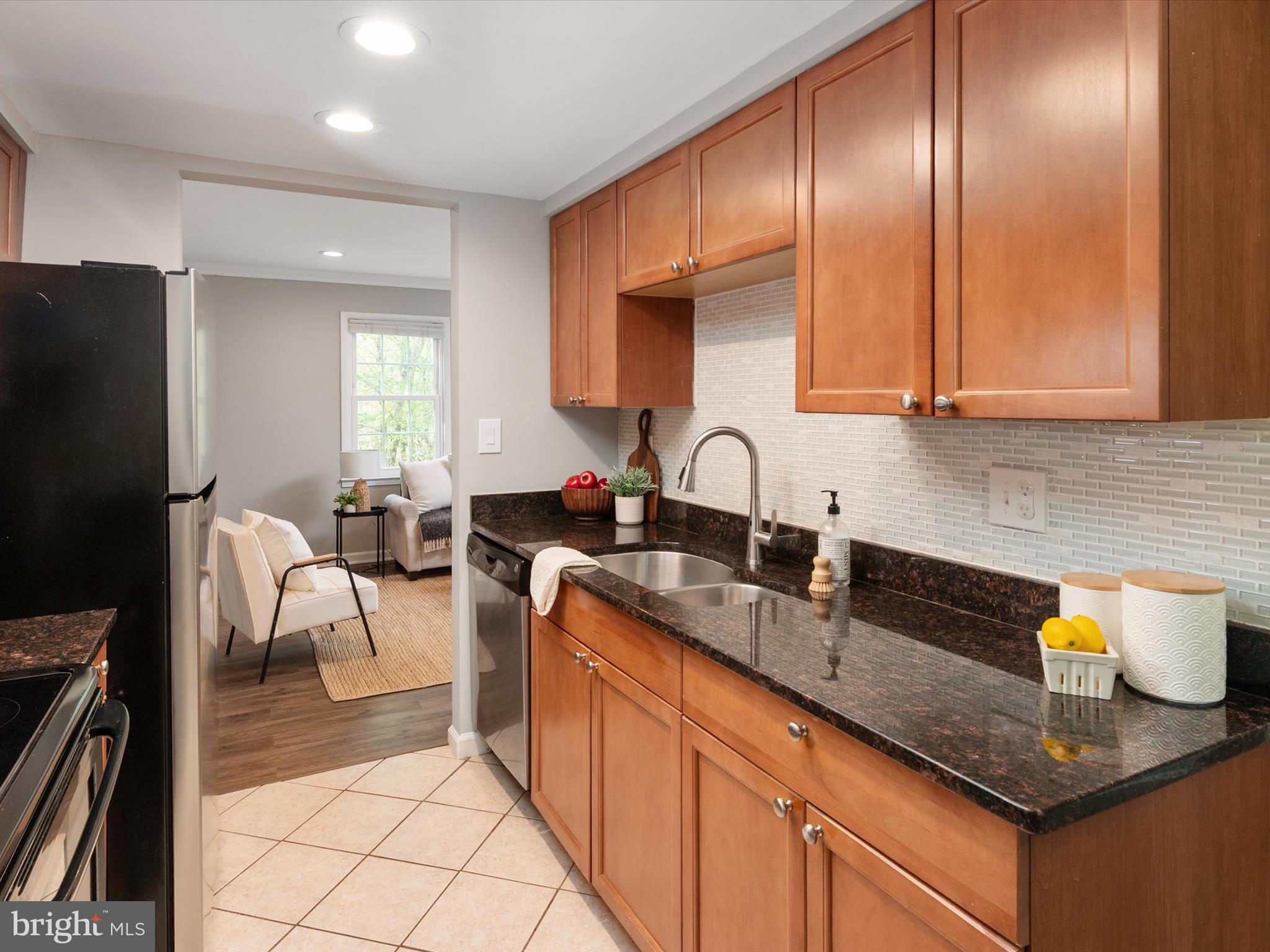 CROFTON SQUARE - Residential