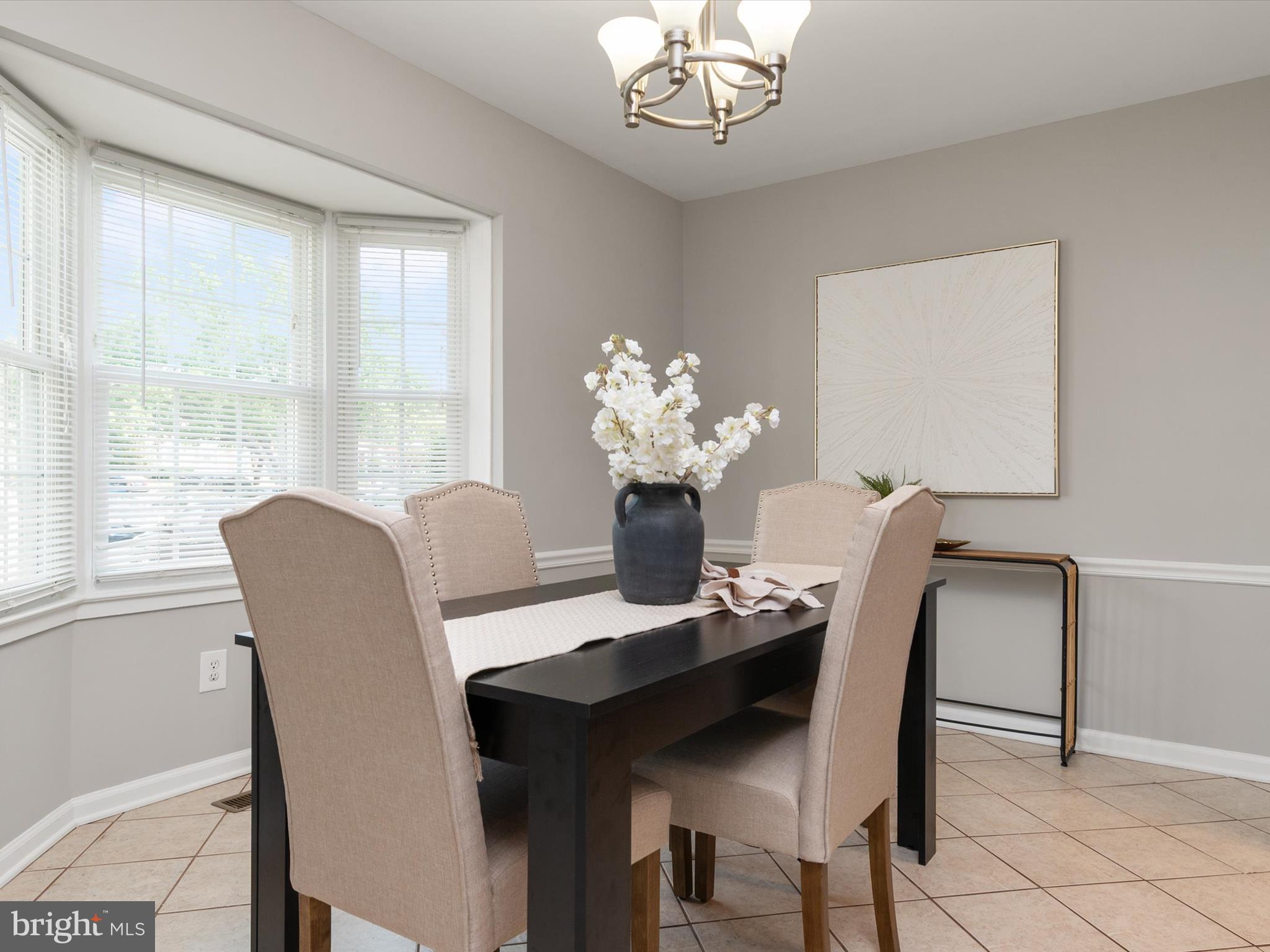 CROFTON SQUARE - Residential