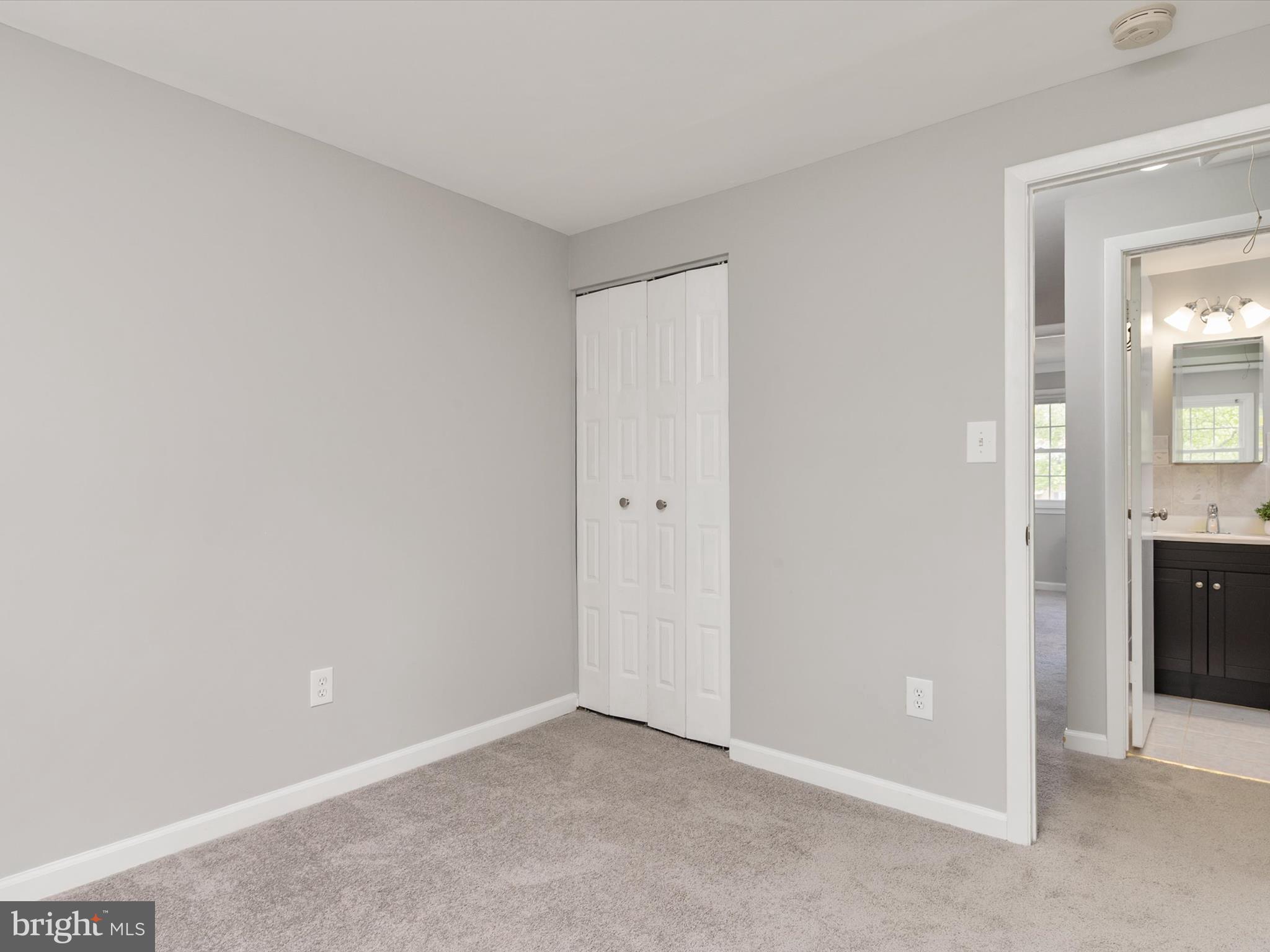 CROFTON SQUARE - Residential