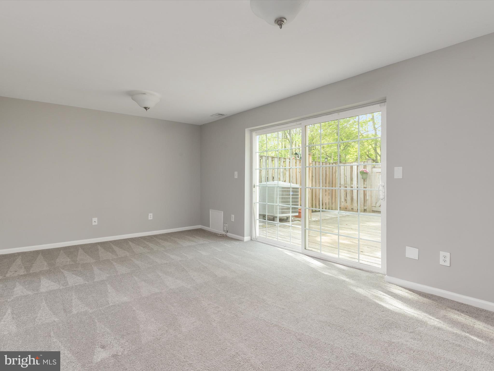 CROFTON SQUARE - Residential