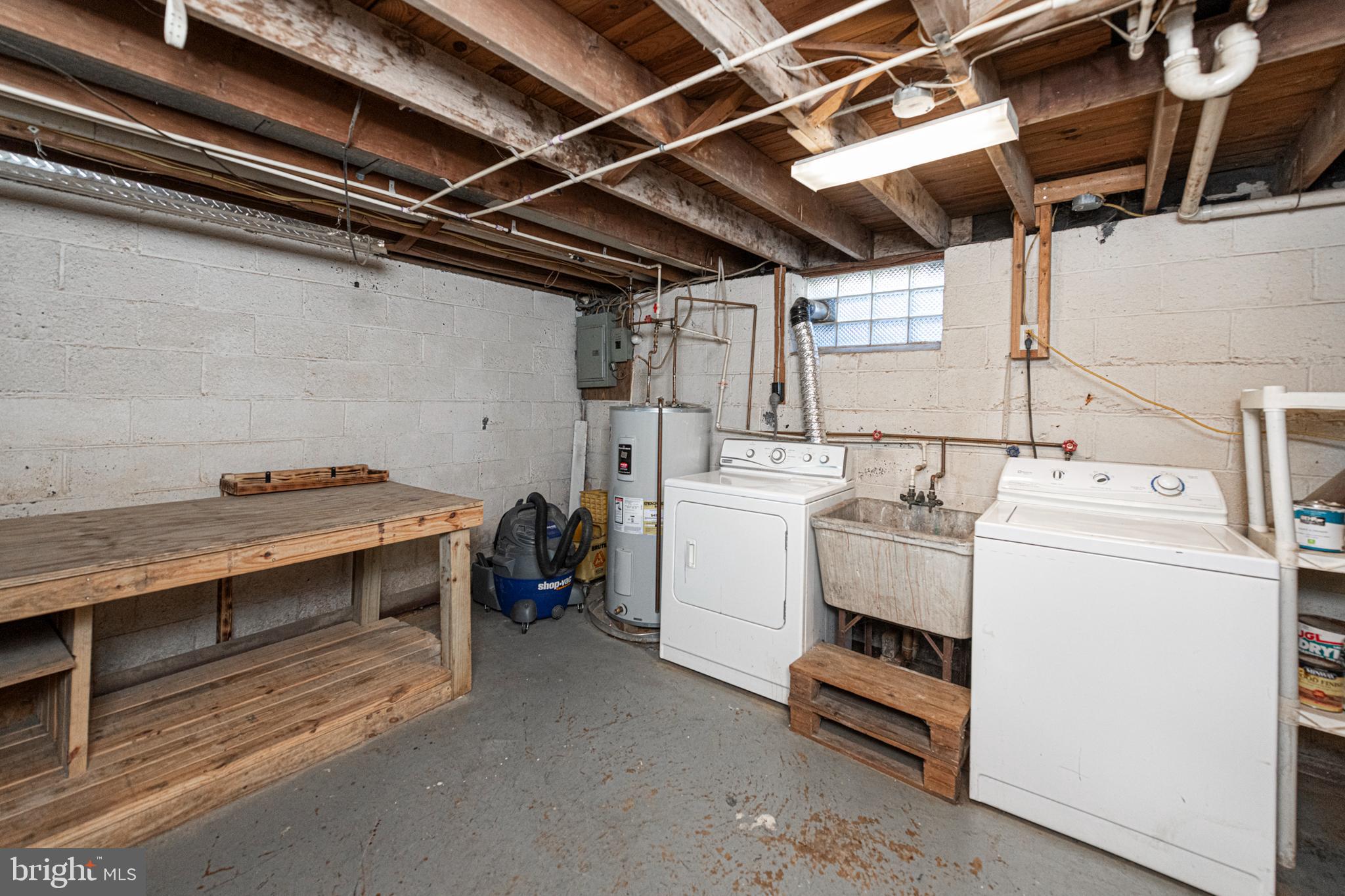 NESHAMINY FALLS - Residential