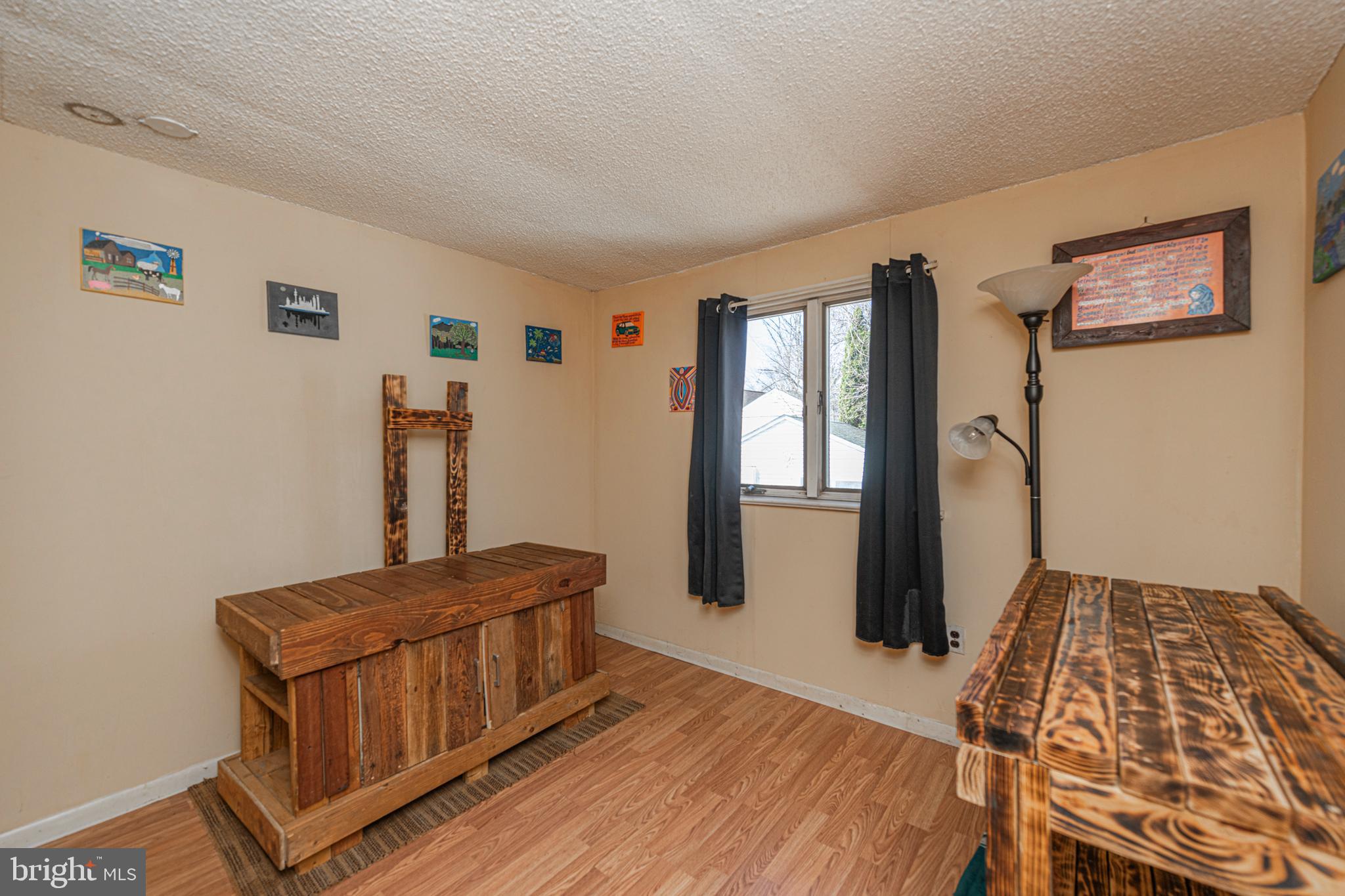 NESHAMINY FALLS - Residential