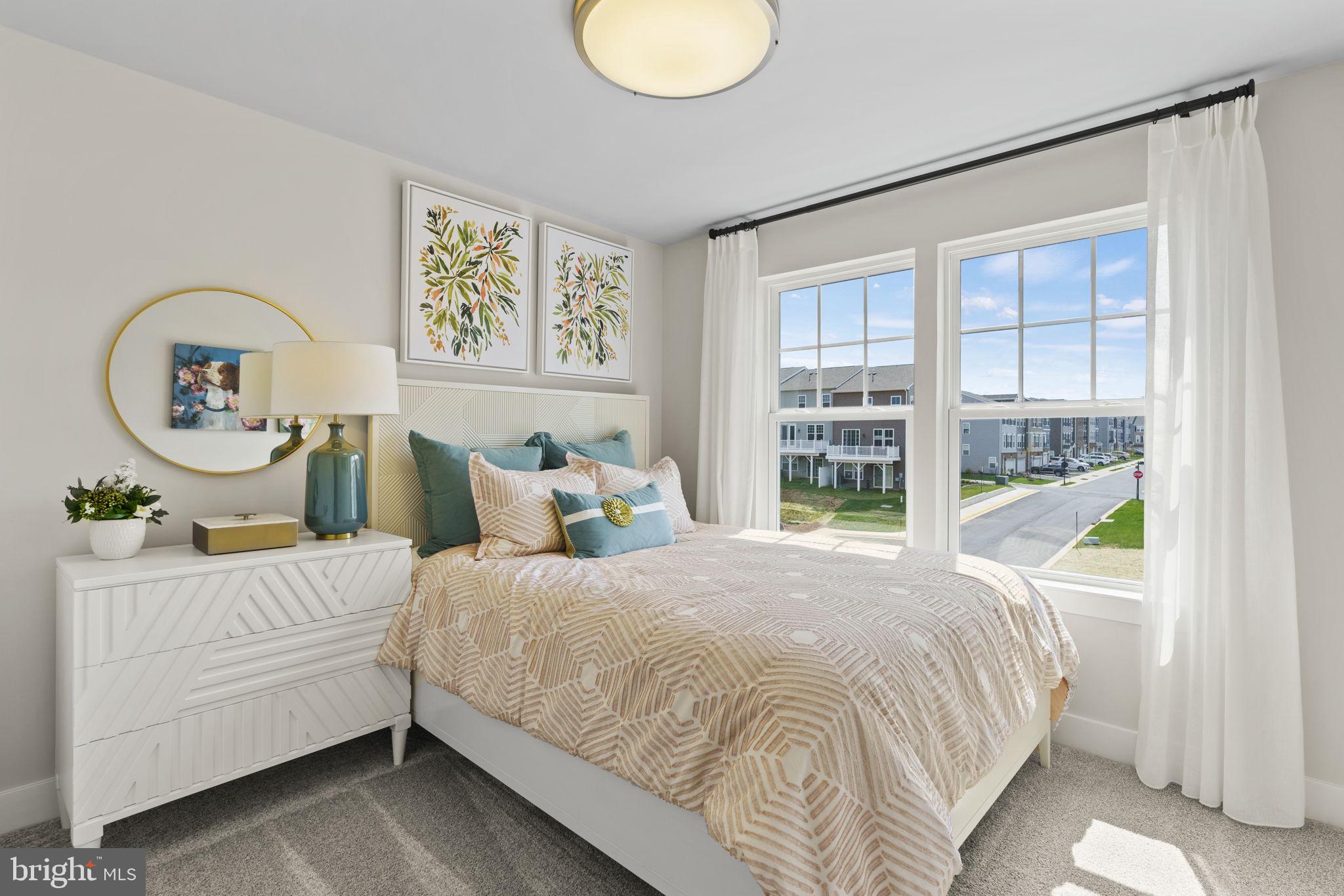 BRADLEY SQUARE - Residential