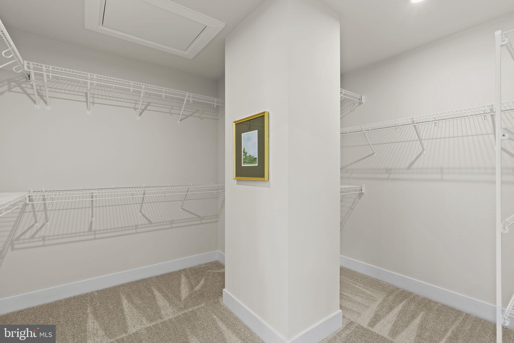 BRADLEY SQUARE - Residential