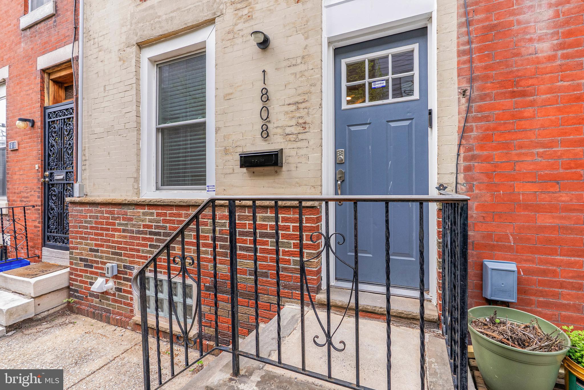 NEWBOLD - Residential