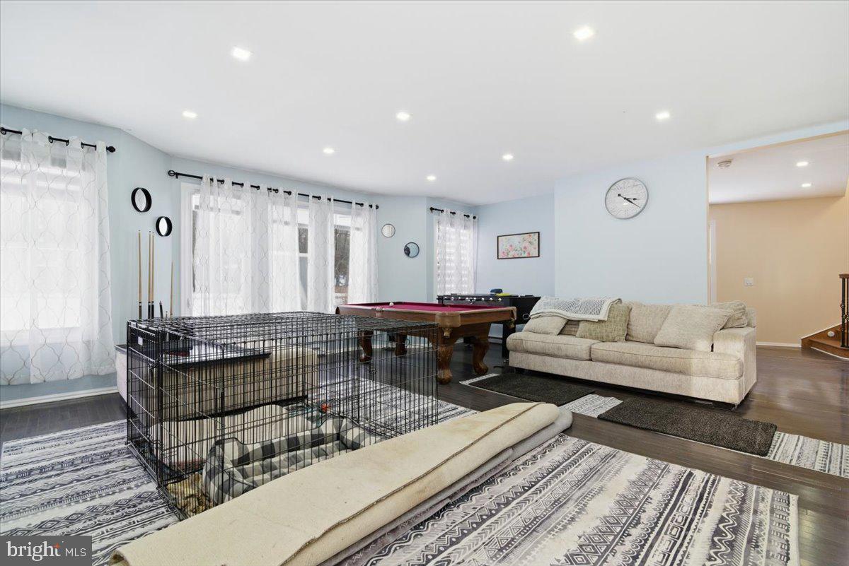 ARROWHEAD LAKE - Residential