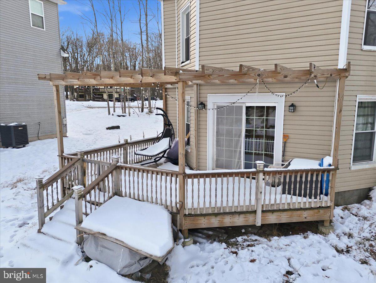 ARROWHEAD LAKE - Residential