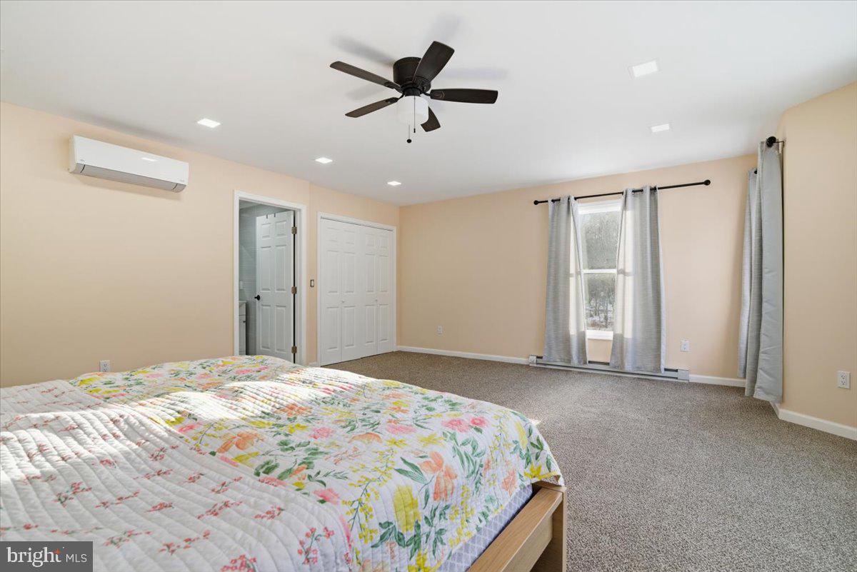 ARROWHEAD LAKE - Residential