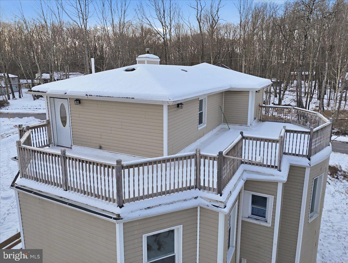 ARROWHEAD LAKE - Residential