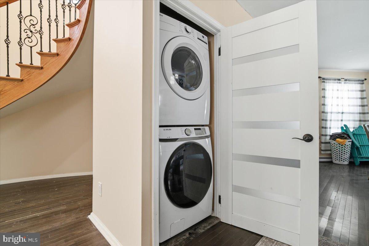 ARROWHEAD LAKE - Residential