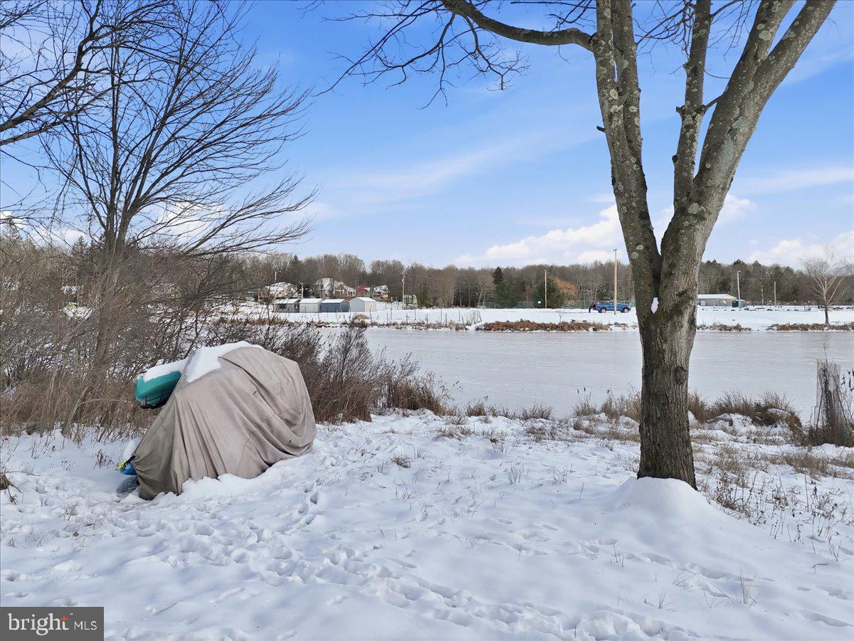 ARROWHEAD LAKE - Residential
