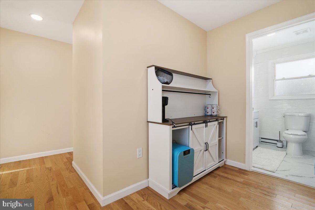 ARROWHEAD LAKE - Residential