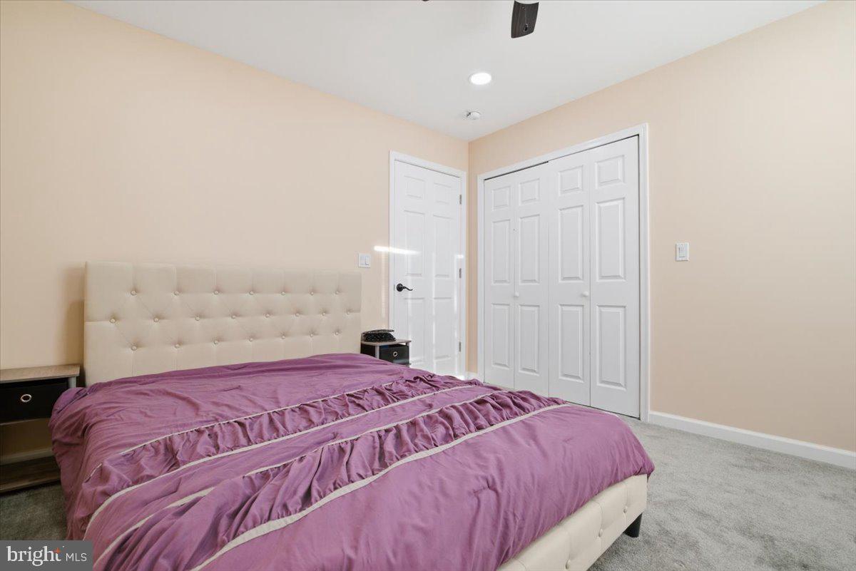 ARROWHEAD LAKE - Residential