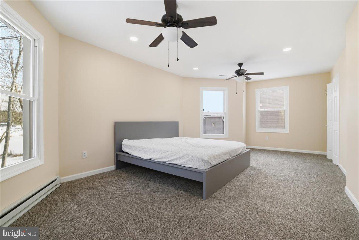 ARROWHEAD LAKE - Residential