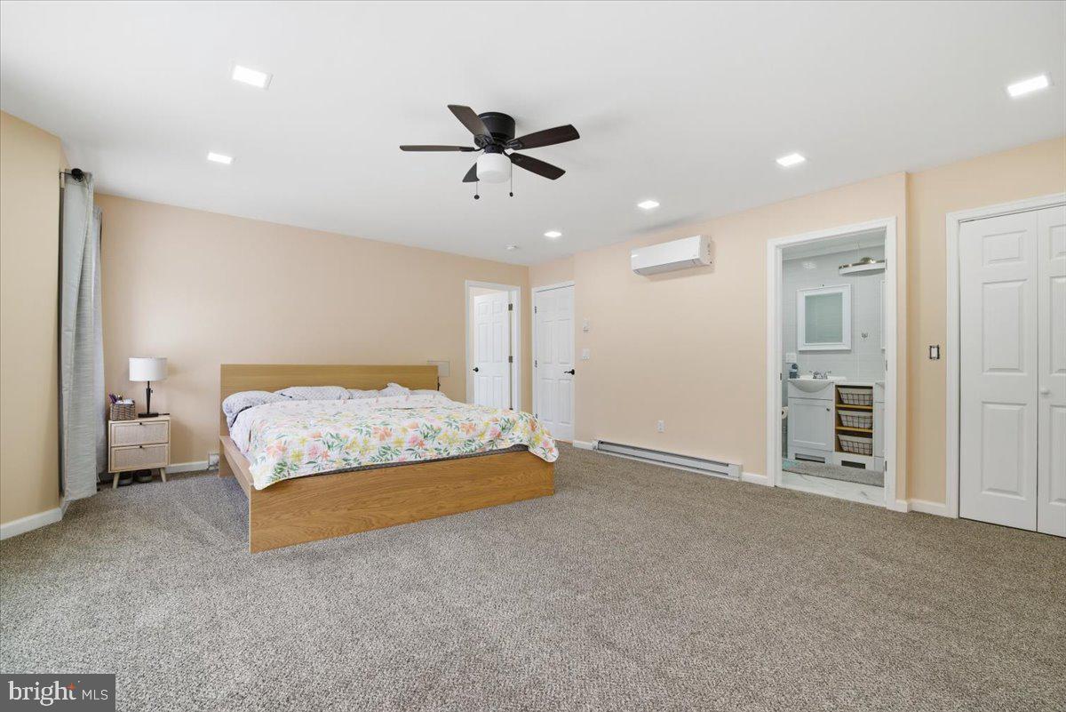 ARROWHEAD LAKE - Residential