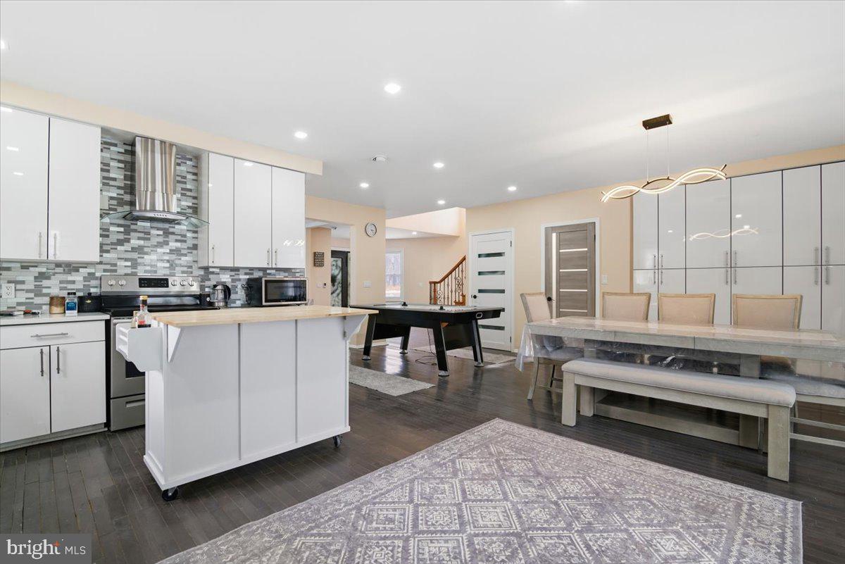 ARROWHEAD LAKE - Residential