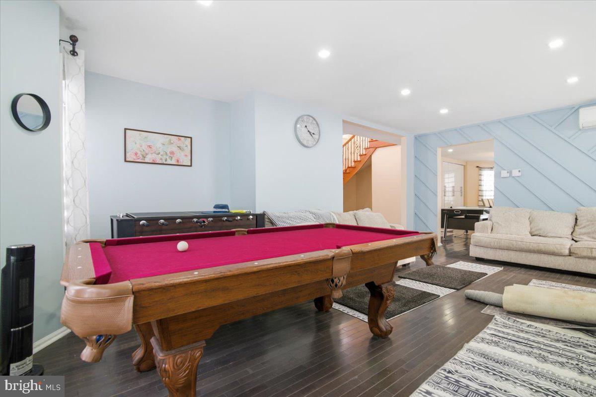 ARROWHEAD LAKE - Residential