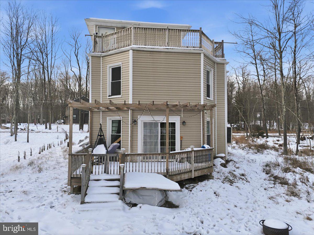 ARROWHEAD LAKE - Residential