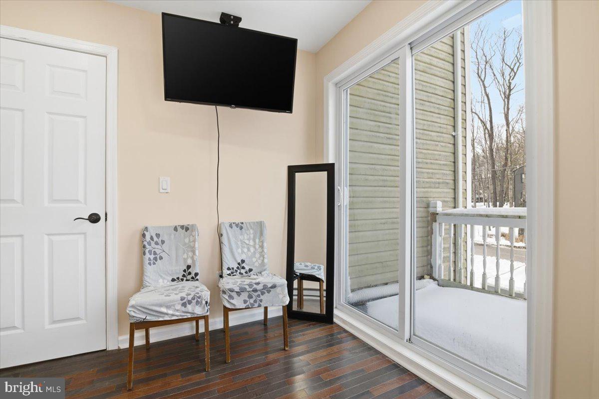 ARROWHEAD LAKE - Residential