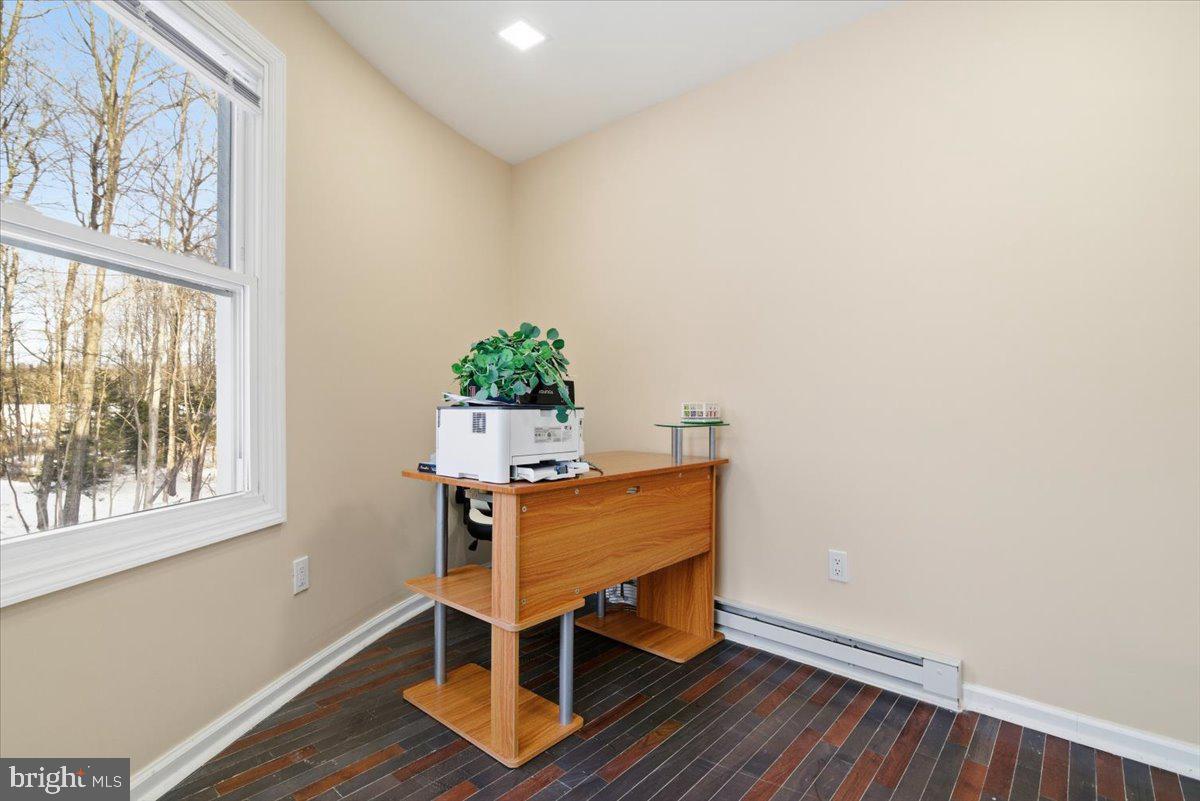 ARROWHEAD LAKE - Residential