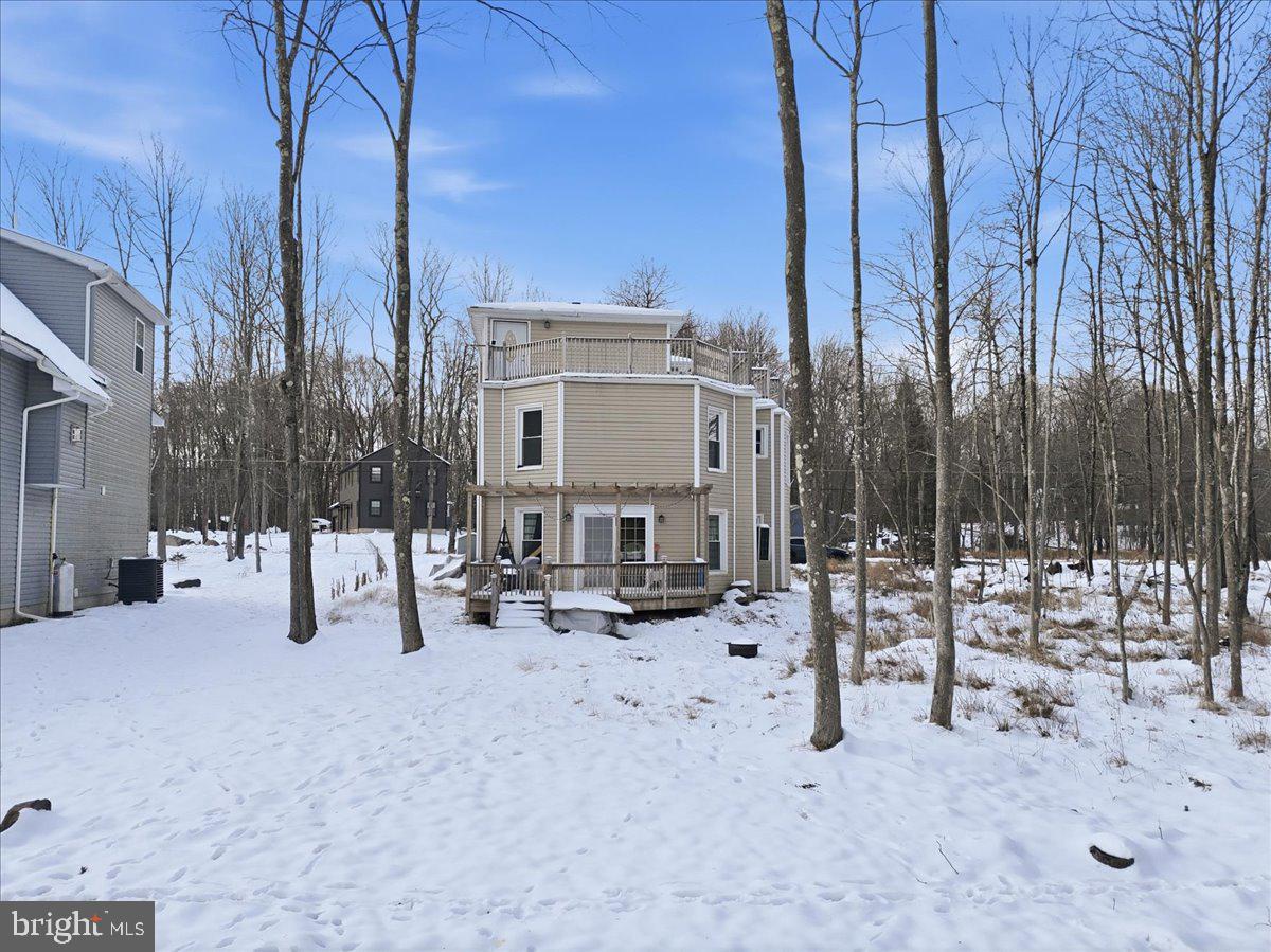 ARROWHEAD LAKE - Residential