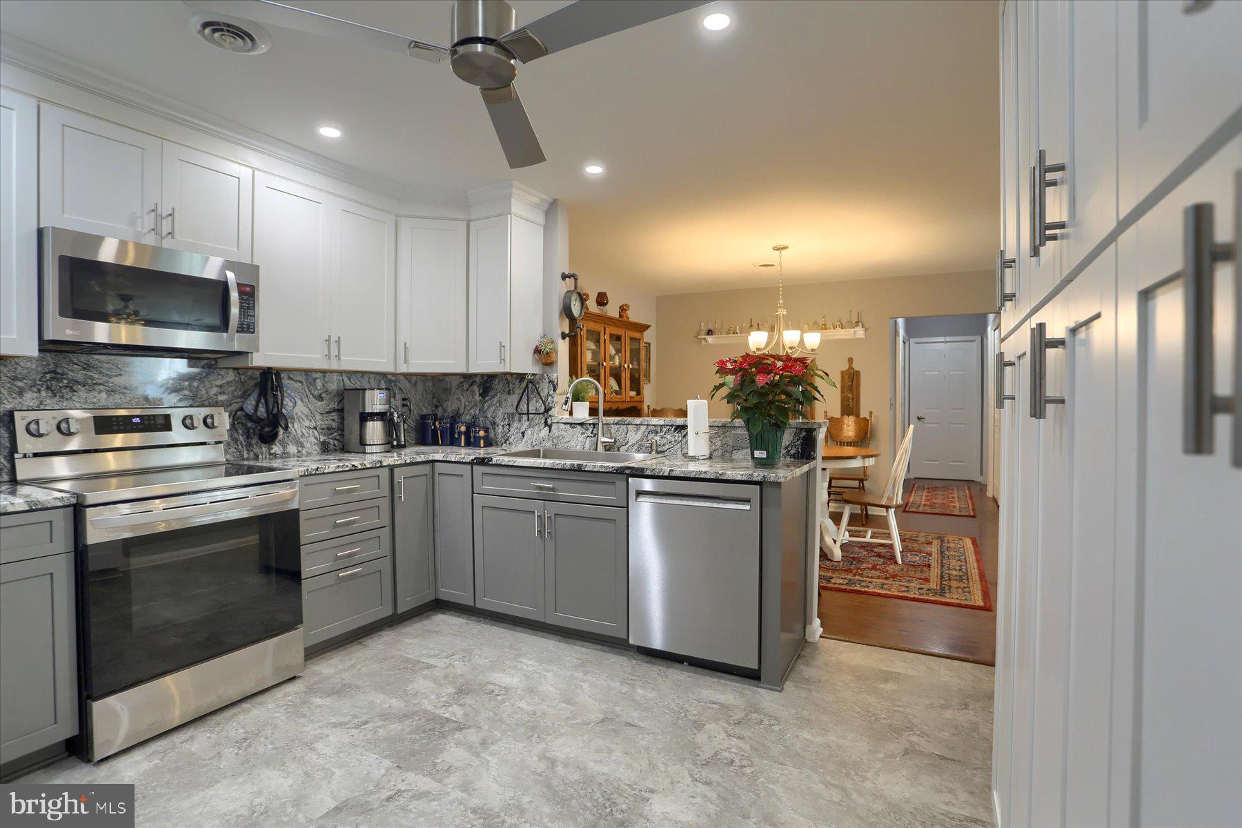 THE VILLAS - Residential