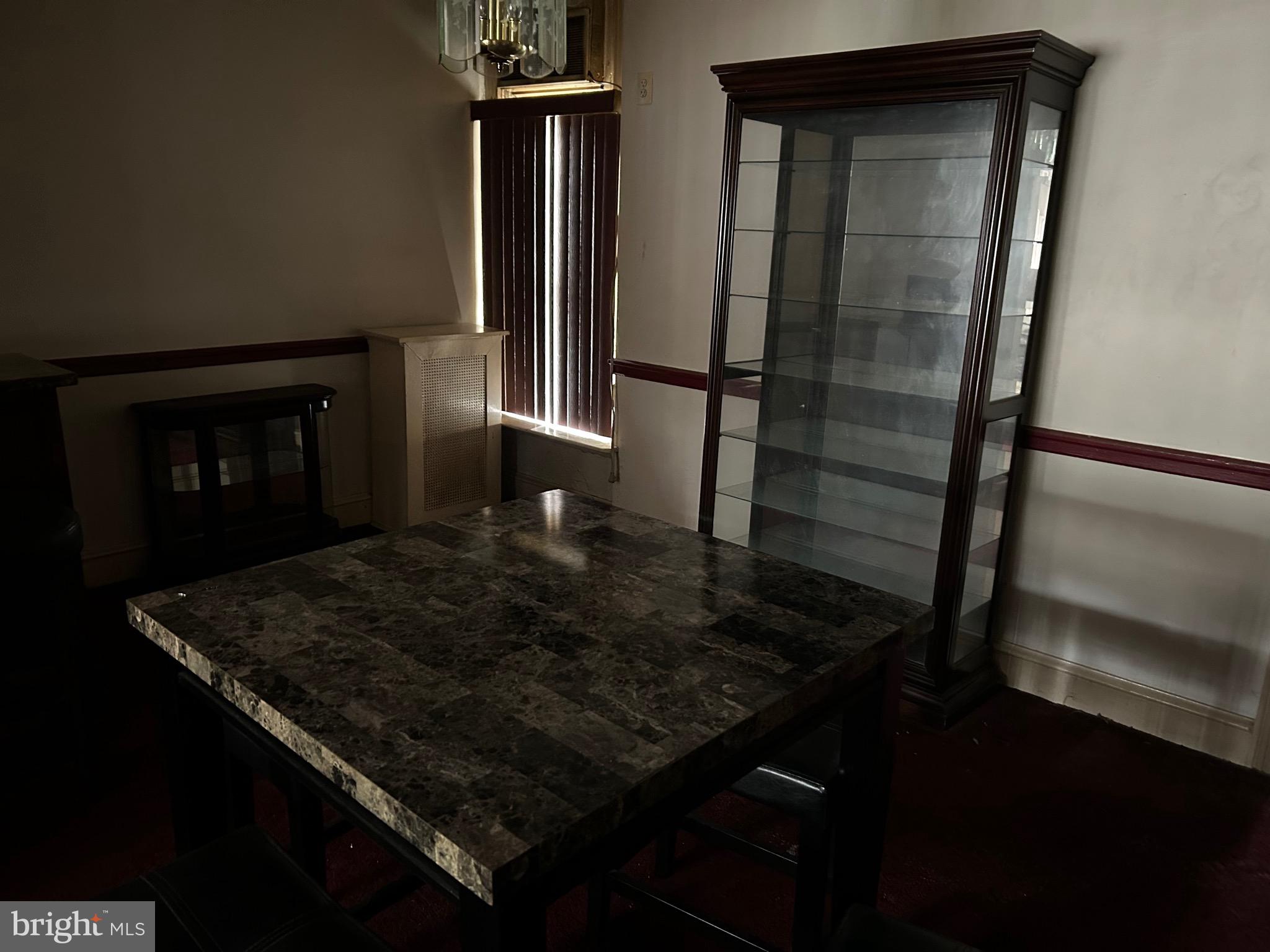 MAYFAIR - Residential