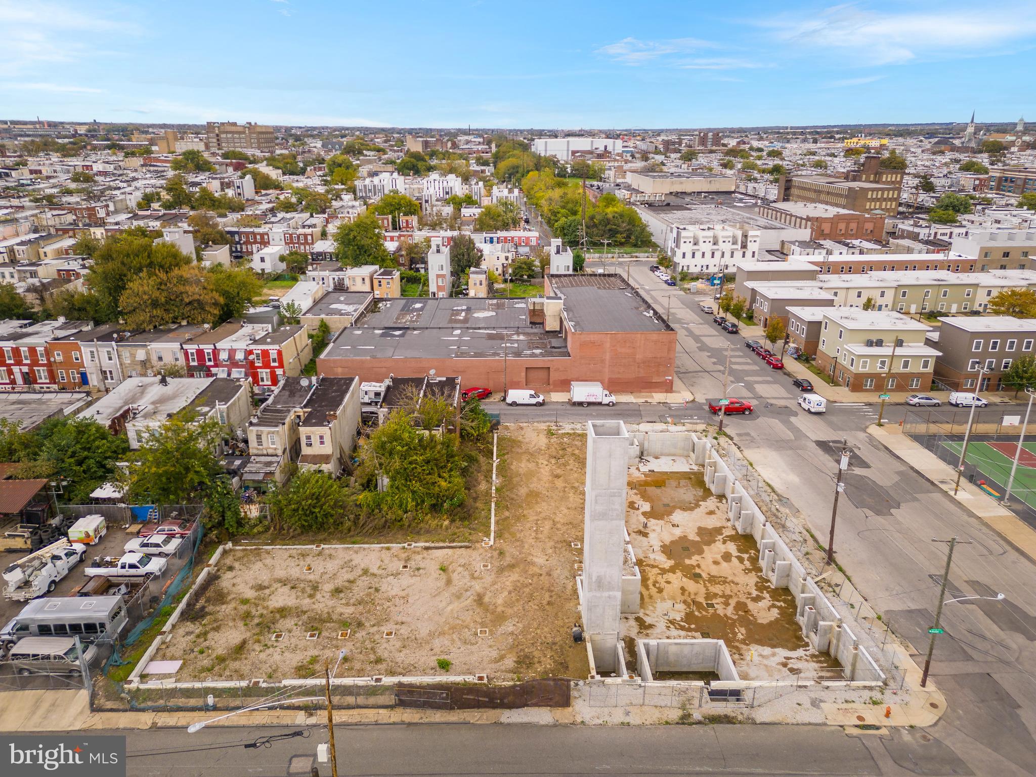 PORT RICHMOND - Land